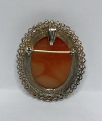 Vintage Goldtone Cameo