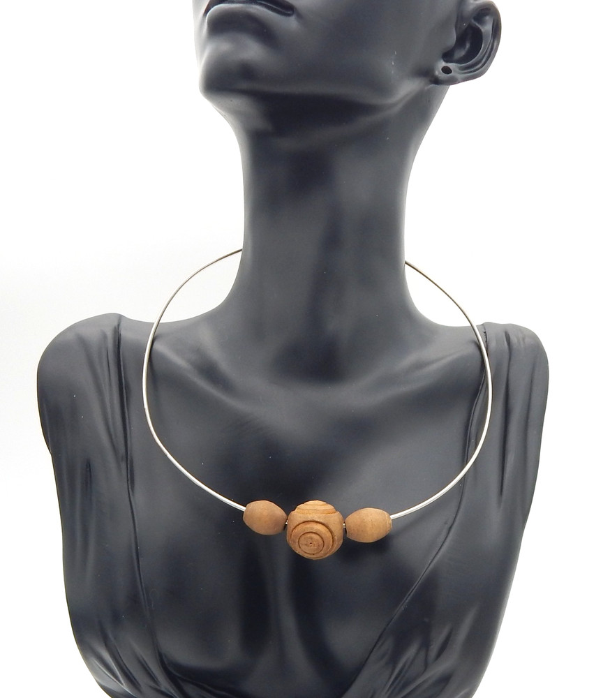 Vintage MCM Silver Toned Engraved Wood Beaded Choker Necklace
