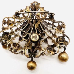 JOSEFF of HOLLYWOOD Cherub Red Bullet Glass Brooch Signed Vintage Jewelry