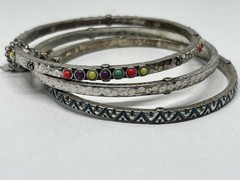 Lucky Brand 3 Silver Tone Bangles Set Etched Jeweled Hammered Bracelets Charm