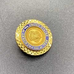 Seal Of The President Of The United States Brooch Gold Tone