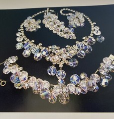 Vintage JULIANA D&E Pin and Earrings With Aurora Borealis Rhinestones BOOK PIECE