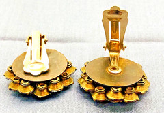Excellent Vintage Deep Pink Aurora Borealis Domed Brooch & Clip Back Earrings