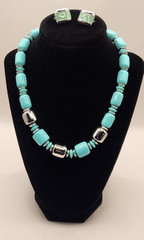 Avon City Sleek Seassence 30″ Necklace/18″ Necklace & Clip-On Earring Set – 1984