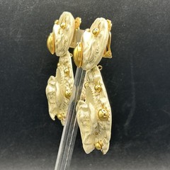 Vintage 80s 90s Jeff Lieb Elephant Clip-On Earrings Cream Gold