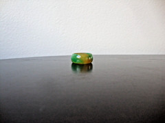 VINTAGE 1970s HONG KONG MULTICOLOR JADE AGATE 10 MM BAND SZ 8.5