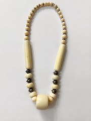 Vintage 1970s Faux Ivory Lucite 26” Statement Necklace Modernist Screw Clasp