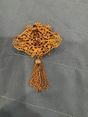 Vintage gold tone faux jade dangle chain tassel designer runway brooch pin