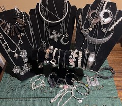 Jewelry Fashion lot Eclectic Silver Tone Vtg Modern Necklaces Bracelets Bulk