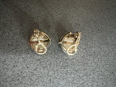 Vintage Lot of Clip On Earrings Excellent Condition Napier Damascene ￼￼￼