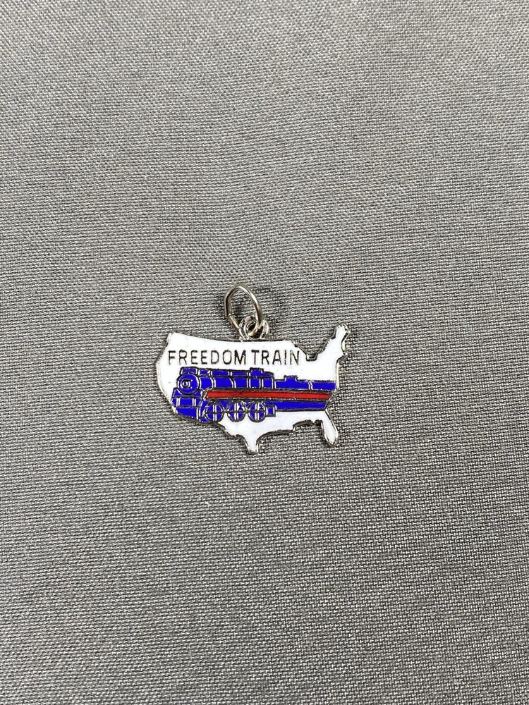 VINTAGE STERLING SILVER ENAMEL FREEDOM TRAIN UNITED STATES CHARM PENDANT