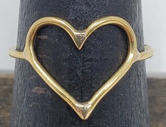 VINTAGE 14K SIGNED HEART RING 7.75