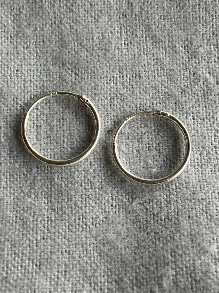 Vintage 925 Sterling Silver 9mm Hollow Hoop Earrings 0.5 Grams ~ J34