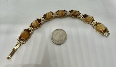Vintage Mid Century Golden Brown Striped Porphyry Glass Goldtone Bracelet 7”