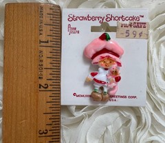 VTG Strawberry Shortcake Pin Brooch Lapel Adam Joseph American Greetings RETRO 1