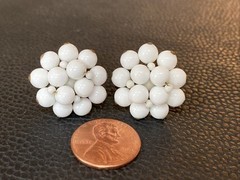 Vtg JAPAN White Milk Glass Round Beaded 7/8” Cluster Screw Back Earrings Floral
