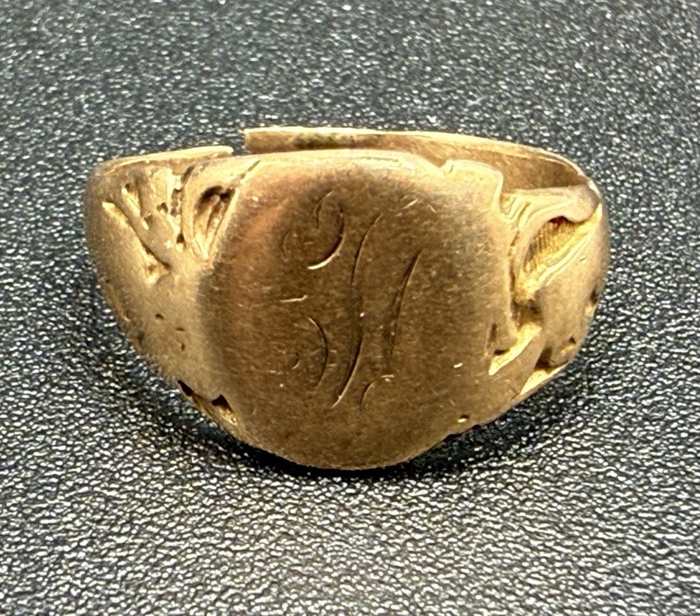 Vintage 10K Gold Ring Monogram Initial Engraved Victorian Size Unknown 3.08g