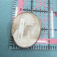 Antique VICTORIAN Carved Scenic Rebecca At The Well Shell CAMEO Brass Brooch Pin