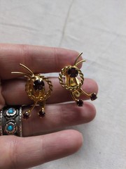Vintage Gold Tone Garnet Rhinestone Clip On Earrings