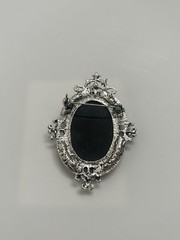Oval Cameo Portrait Brooch Pin Silver Tone Frame Gray White Oval Art Beauty