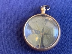 Vtg Encased 4 Leaf Clover Pendant Fob Costume Jewelry Good Luck Charm