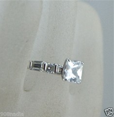 FASHION RING SILVER PLATED PRINCESS CUT RHINESTONE SOLITAIRE SIZE 8.25