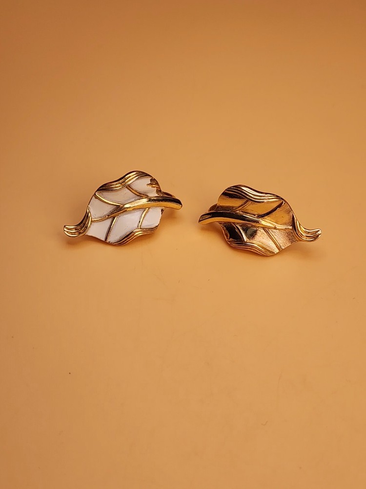 Vintage TRIFARI Signed Gold Tone White Enamel Leaf Clip on Earrings FREE $HIP!!