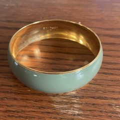 Joan Rivers Gold Tone & Green Metal Enamel Bangle Bracelet 7244