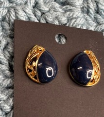 Teardrop Stud Earrings Navy Blue Goldtone Vintage Made in USA 0.75 inch