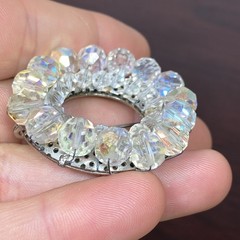 Vtg Iridescent Glass Faceted Aurora Borealis Beads Wreath Cluster Brooch 1.75”