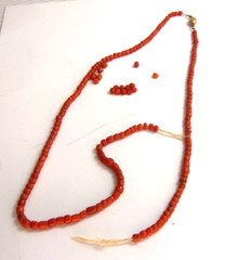 Gorgeous Antique Red Coral Bead Necklace With Gold Clasp Estate Find !