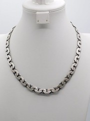 J191-VINTAGE NECKLACE~STAINLESS STEEL~FLAT CHAIN~BICO~AUSTRALIA~22″ LONG