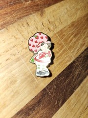 Vintage Strawberry Shortcake Metal Enamel Brooch Pin Jewelry Marked AGC 1980