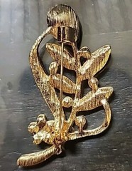 Gold Toned Plant Leaf Brooch Women Pin Jewelry Accessory – Exact Shown – Mint