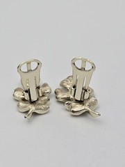 Vintage Brooch Earrings Clip-on Set White Enamel Silver Tone Leaf