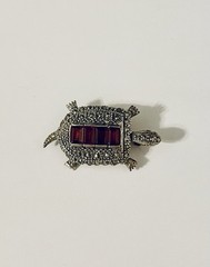 Vintage Signed Sterling Silver 925 TURTLE Red Stones Brooch Pin Fine Jewelry