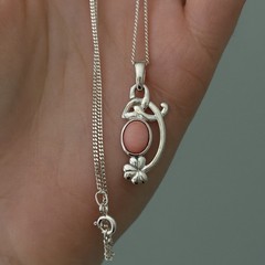 925 Sterling Silver Ireland Signed Pink Opal Shamrock Flower Necklace 18″