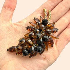 BOOK PIECE JULIANA D&E TORTOISE STRIPED RHINESTONE BEADS CHA CHA LEAF BROOCH