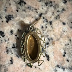Vintage Gold Tone Oval Cabochon Stud Earrings Filigree Setting Butterfly