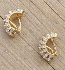 Vintage Rhinestone Clip On Earrings Gold Tone Estate Jewelry 1 1/4”