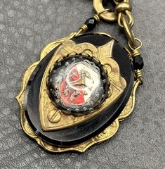 Vintage Heraldic Lion Cameo Chunky Victorian Revival Pendant Chain Necklace 19”