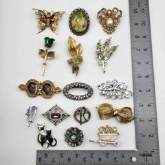 Beautiful Vintage Brooch pin lot collection Estate jewelry some blemished