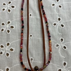 Vintage Hand Painted Hibiscus Mother of Pearl Beaded Necklace