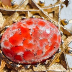 Vintage Heraldic Maltese Cross Brooch Red Mottled Art Glass Cabochon White Glass