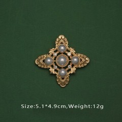 Baroque French Retro Pearl Exquisite Brooch Pin Summer Skirt Party Accessories