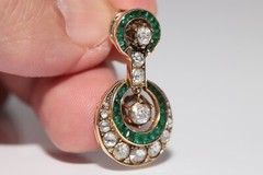 Vintage Circa 1970s 18k Gold Natural Rose Cut Diamond And Emerald Drop Earring