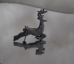 Vtg 2001 Quick Cooking Pewter Flying Reindeer Brooch Christmas Pin Gift For Her