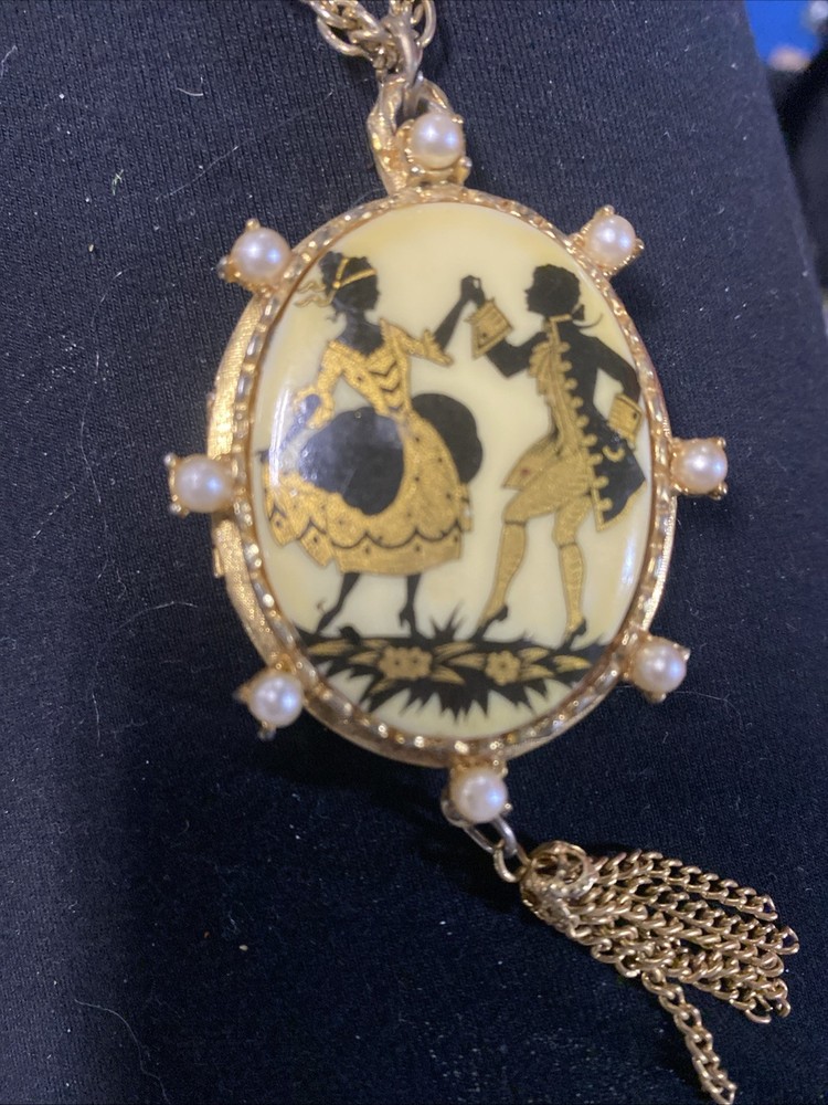 Vintage 50s Goldtone Locket Painted Courting Couple Silhouette Victorian Revival