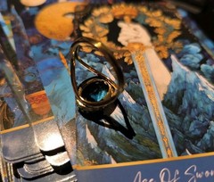 Lovely ring with blue cabochon