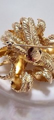 Grosse Signed Gold Tone Bow Leaf Nature Brooch Pin Women’s Fashion Jewelry